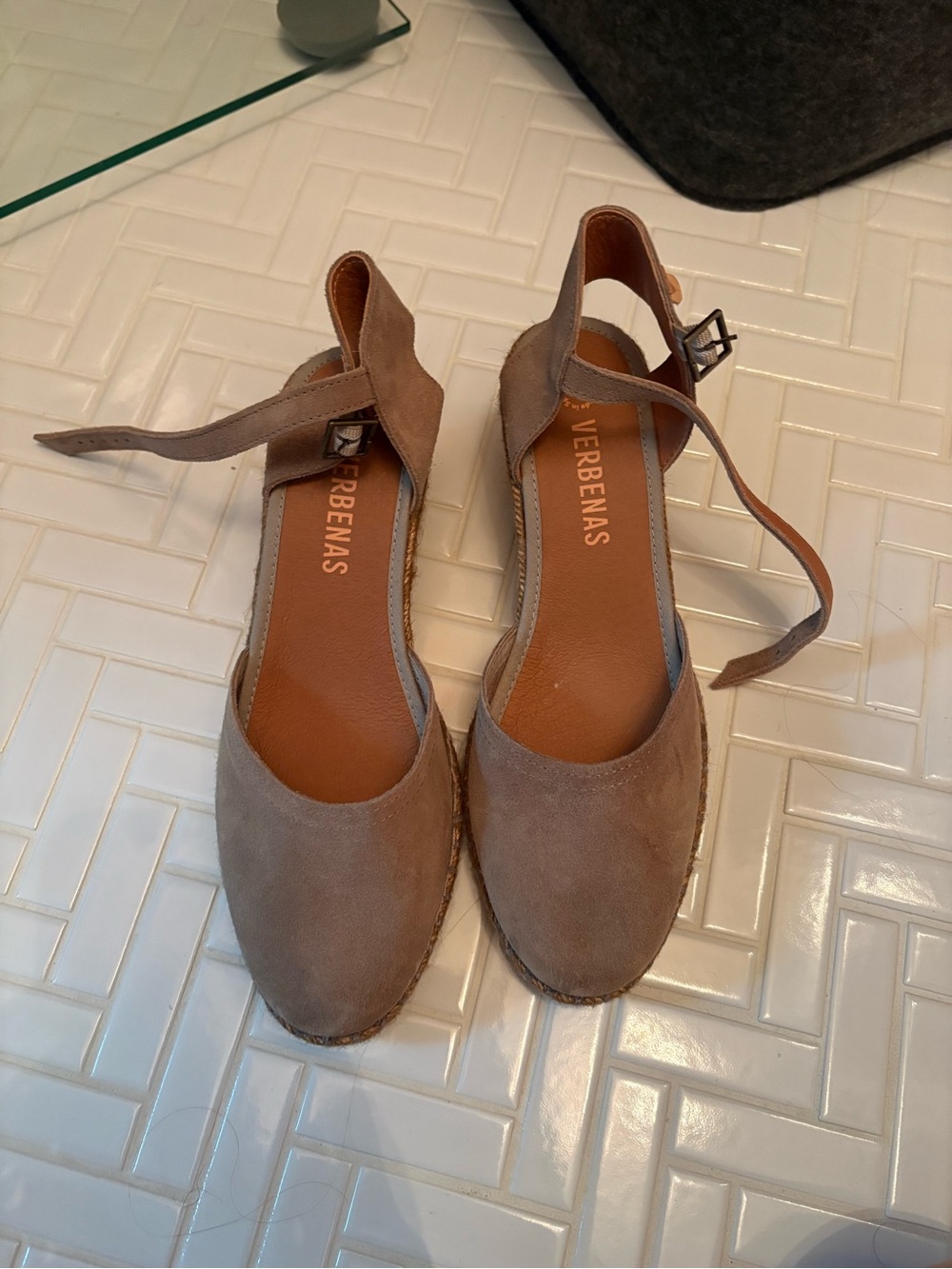 Verbenas Low Heel Wedges